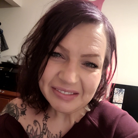 Meet your Posher, Danielle - Picture 11 of 16